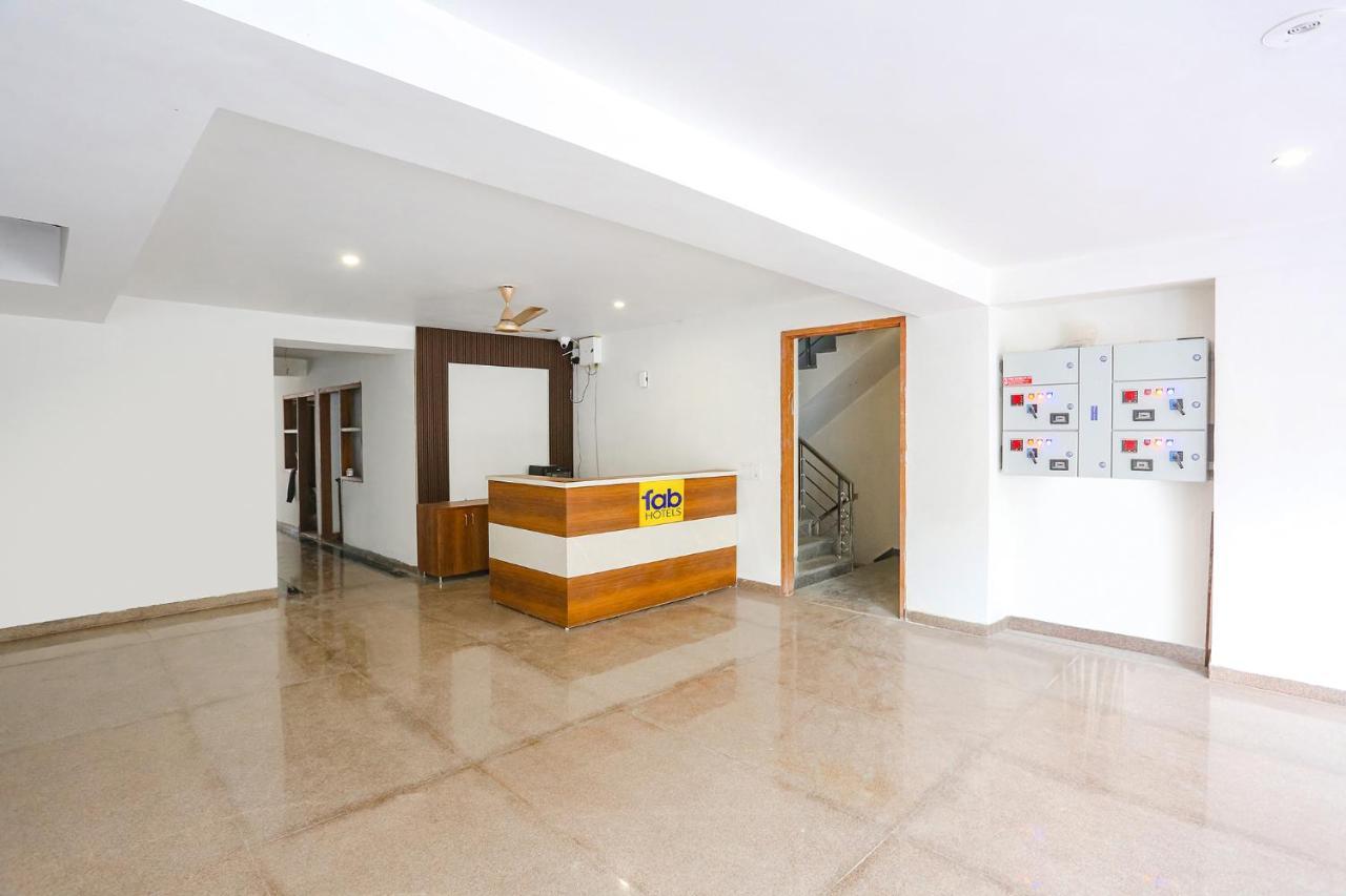 Fabhotel Raahi Retreat Gurgaon Exteriör bild